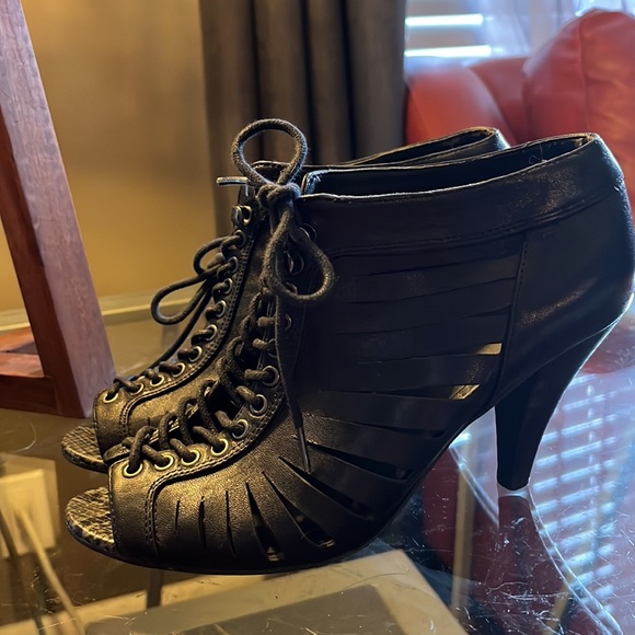 Aldo black heels - Picture 4 of 4